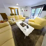 Lena Villa Bihać