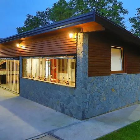 Lena Villa